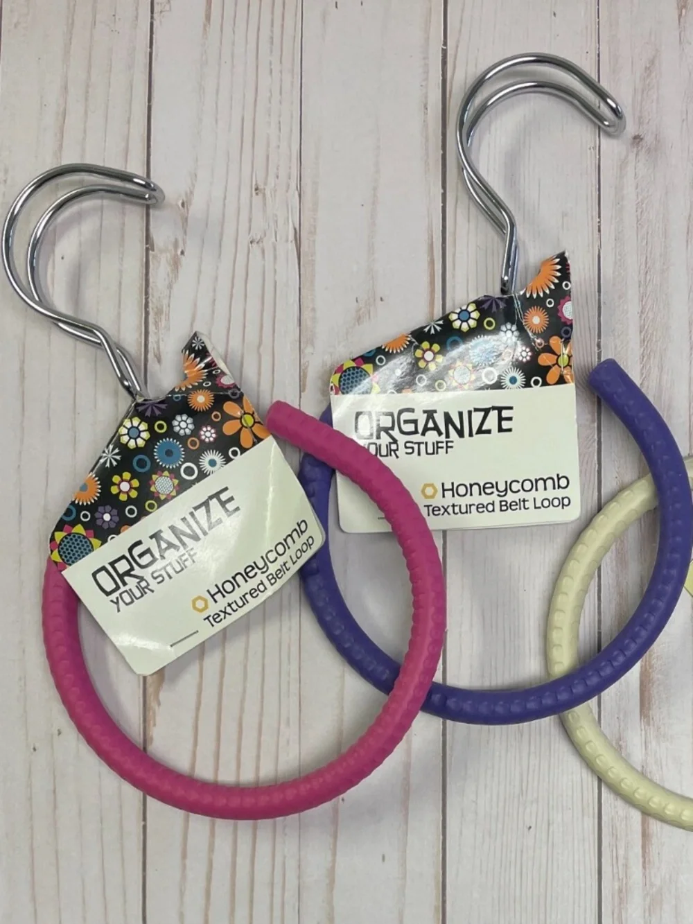 Organizer Hanging Honeycomb Grip Belt Ring Hangs Scarf Holder No Slip Closet NEW